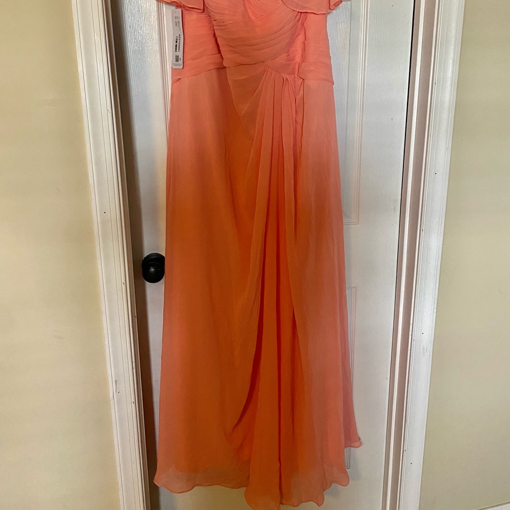 Never worn coral  dress/ long dress. Perfect for formal weddings and events.